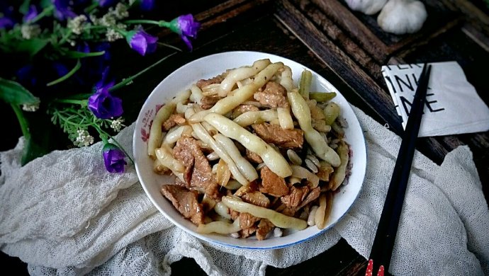 猪肉小炖芸豆