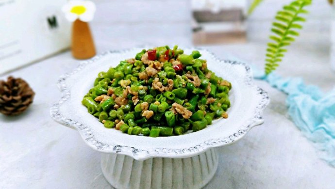 肉糜炒豇豆