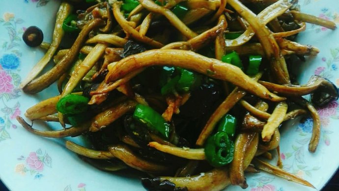 干煸茶树菇