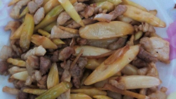 泡椒笋尖炒肉丁