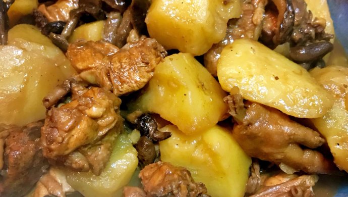 小鸡炖蘑菇