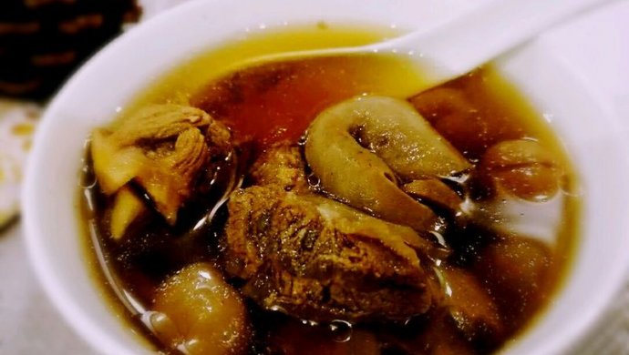 红参鹿茸炖羊肉