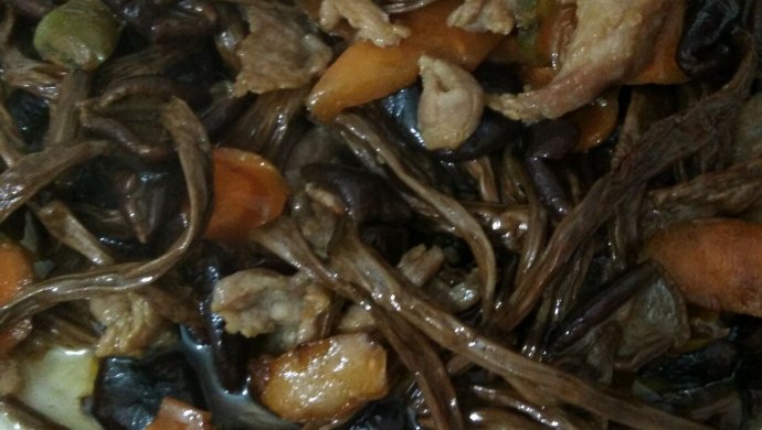 茶树菇炒肉