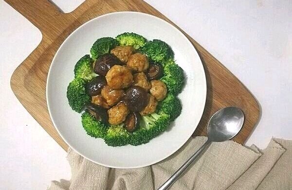 香菇丸子烩