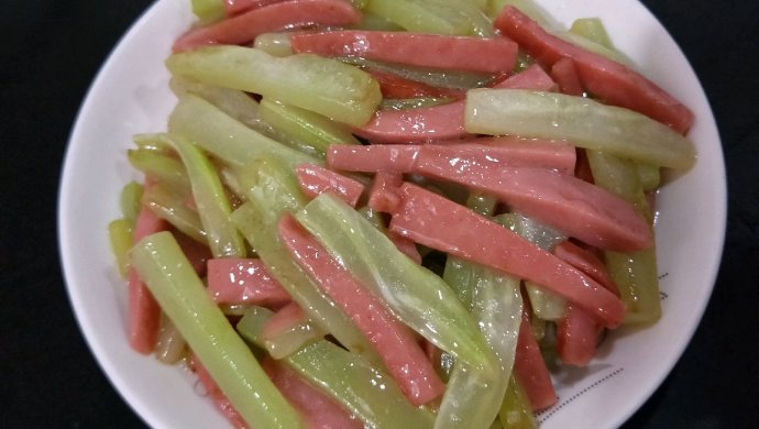莴笋炒火腿