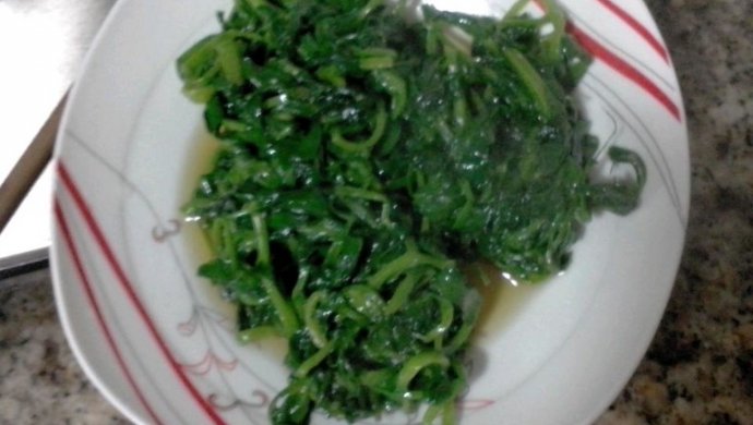 蒜炒豌豆尖