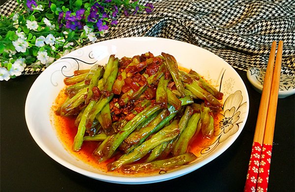 肉酱豇豆