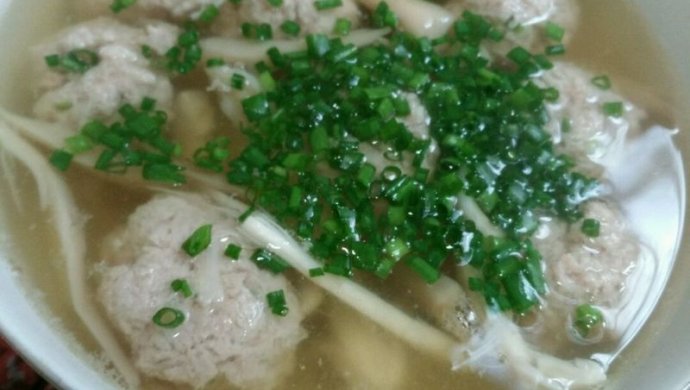 肉丸鸡枞菌汤