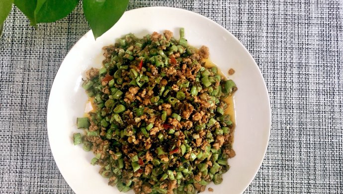 超级下饭的肉沫豇豆芽菜