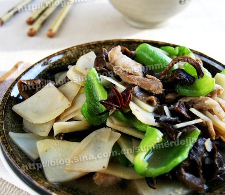 榛蘑炒土豆片