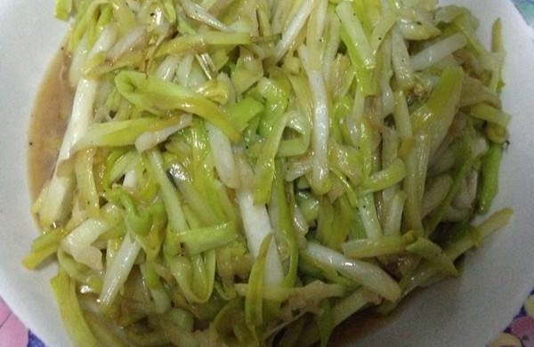 清炒蒜黄