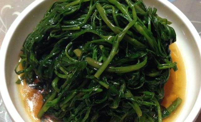 凉拌空心菜