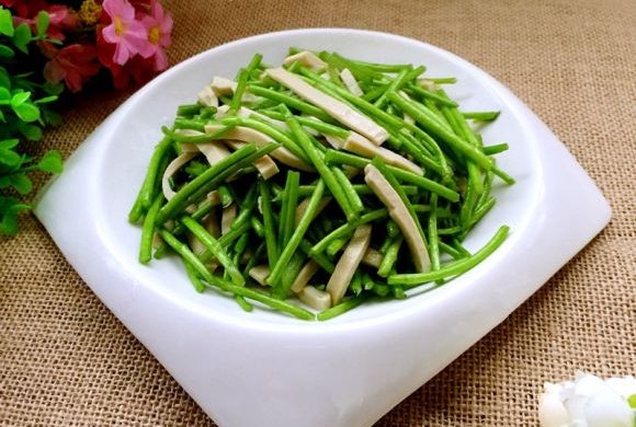 芦蒿炒豆干