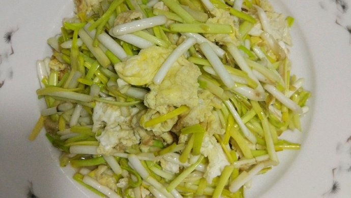 蒜黄炒鸡蛋