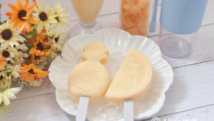 哈密瓜酸奶棒棒冰