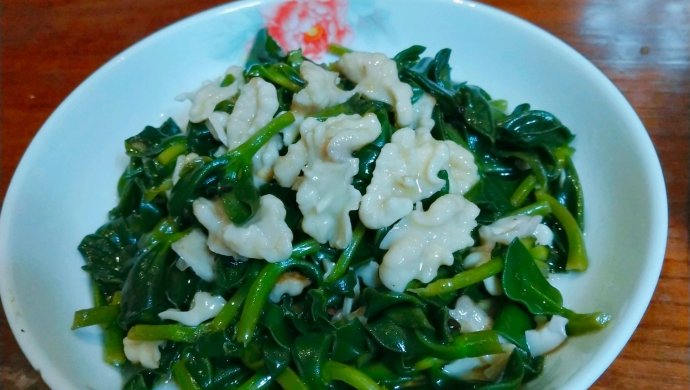 核桃仁拌穿心莲