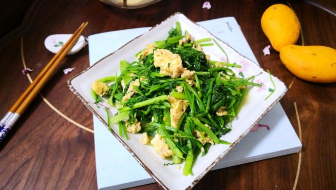 茴香炒鸡蛋