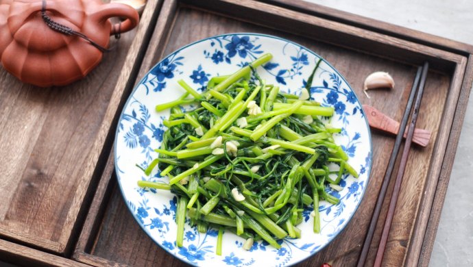 清炒空心菜