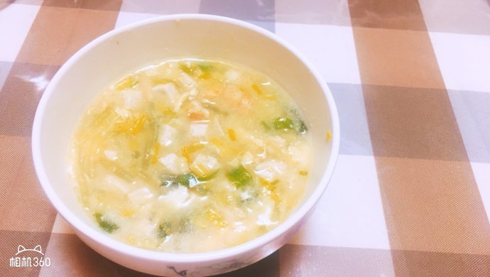 豆腐蒜黄葱花鸡蛋汤