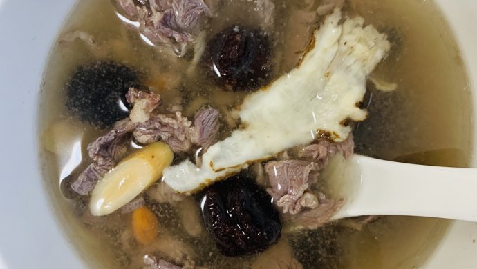 黑枣当归牛肉汤