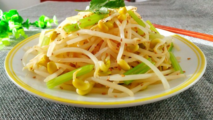 芹菜拌黄豆芽
