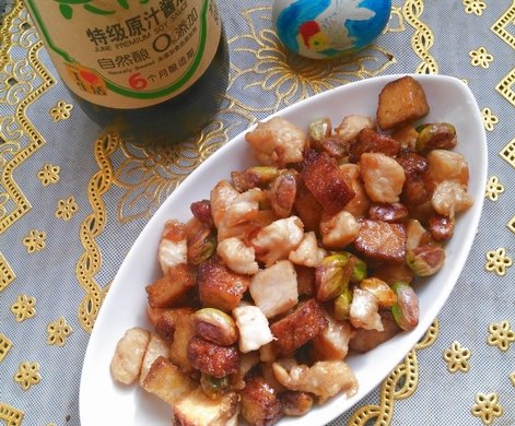 开心果炒鸡丁