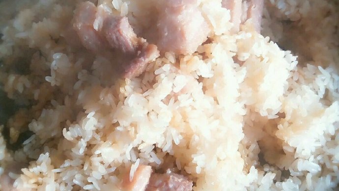 荷叶肉蒸糯米