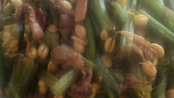 黄豆芽西芹炒肉丝