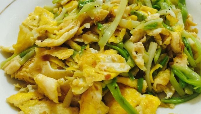 蒜黄炒鸡蛋