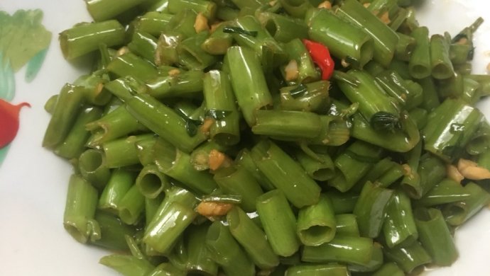 酸辣空心菜梗
