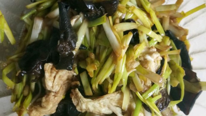 蒜黄炒鸡蛋