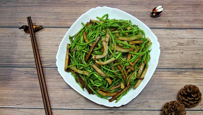 顺小煮-香干芦蒿炒咸肉