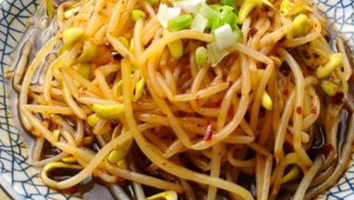 家常凉拌黄豆芽