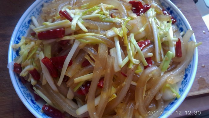 蒜黄粉皮