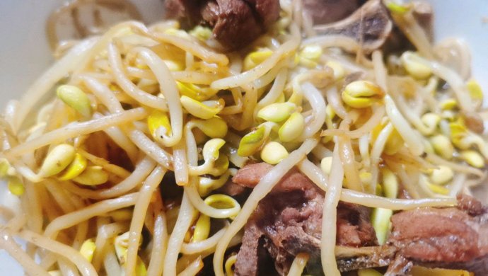排骨烧黄豆芽