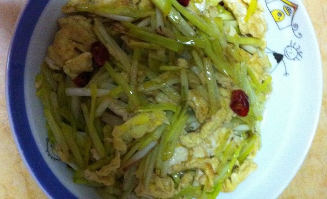 蒜黄炒鸡蛋