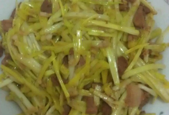 蒜黄炒肉