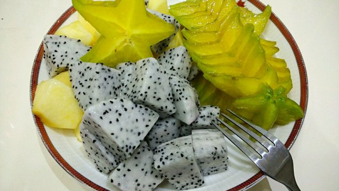 杨桃水果沙拉