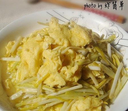 蒜黄炒滑蛋