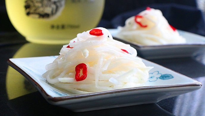 凉拌苤蓝丝