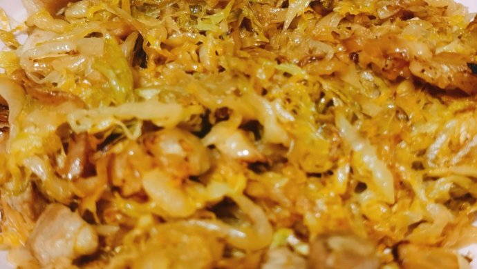 东北酸菜炒肉，下饭神器!