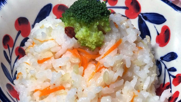 胡萝卜糙米饭