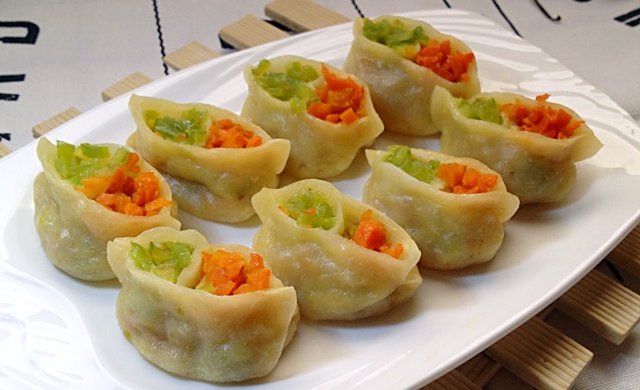 鸳鸯蒸饺