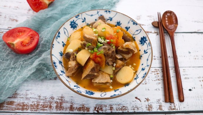 西红柿土豆炖羊排