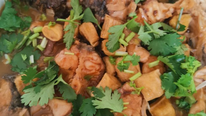 家常版草鱼炖豆腐