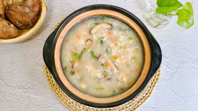 暖胃营养粥|【香菇鸡肉粥】
