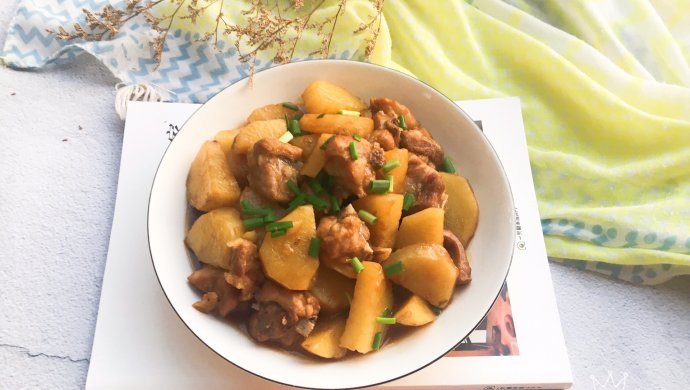 土豆炖排骨