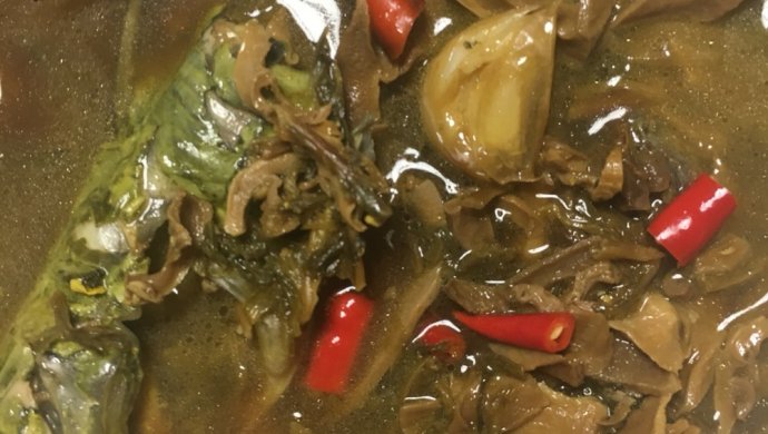 梅干菜笋炖汪刺鱼
