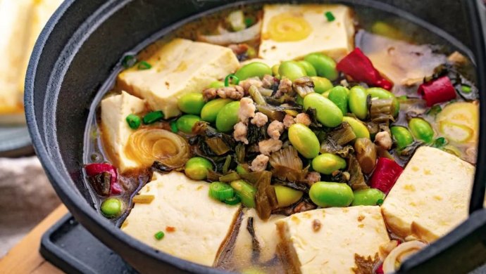 雪菜炖豆腐｜热气腾腾