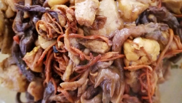 小黄蘑炖鸡块